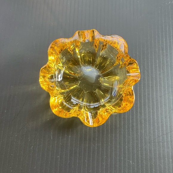 MCM SET OF 3 NESTING TRINKET DISHES ASHTRAYS GORGEOUS COLORS VINTAGE FOSTORIA - Picture 8 of 10